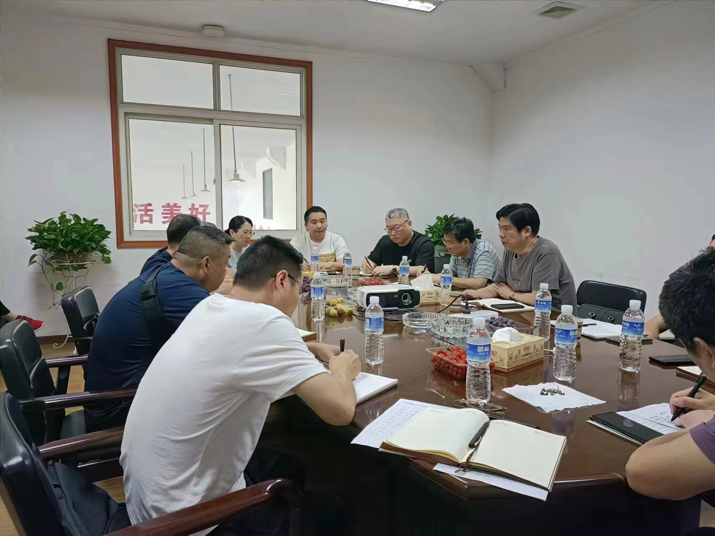 网上正规赌博平台_公司召开半年度经营工作会议